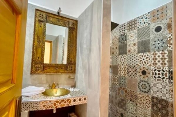 06e1210e-e234-4962-b635-bf83c7f3396c