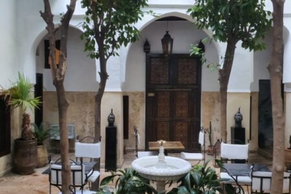 1e292426-c98e-426b-9734-f91d795d3e7b