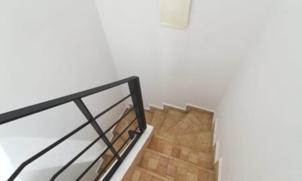 2afc22fd-09f0-4fd0-9516-f88e7844436e