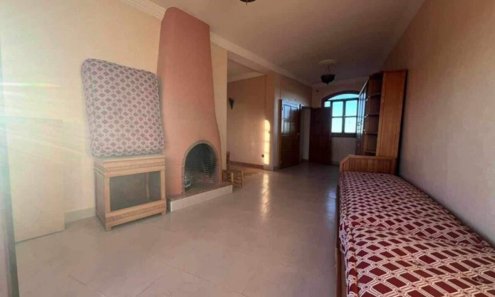 2c8bad9d-a233-42bb-b3de-d455ac9c8d28