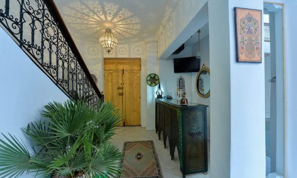 59b0d04c-4646-4b2b-83dc-813291108096