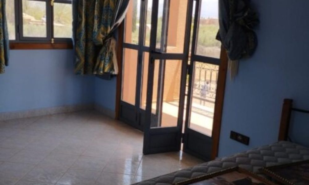 70dbd23f-e59b-4389-9774-2cbc9ffa5fac