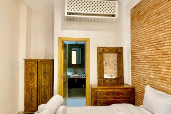 86b20974-d27d-41da-8d2d-169316158849