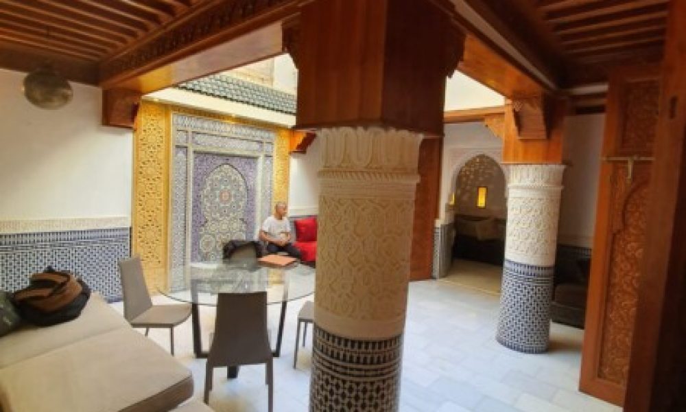 a2fb00bb-ce50-47b8-a516-a962e9c4f3f6