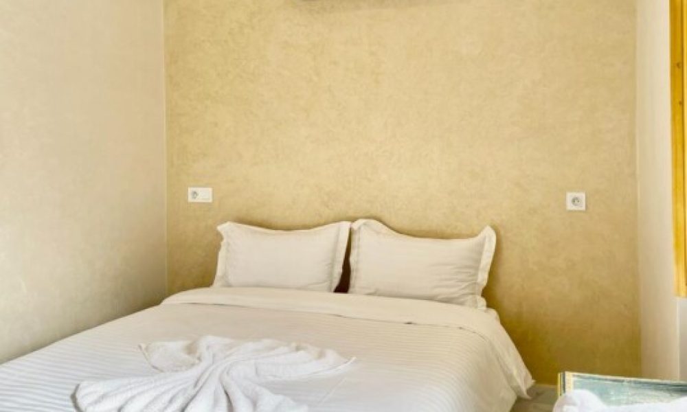 a63e64ae-3bd1-45f6-8b7e-260323c8183c