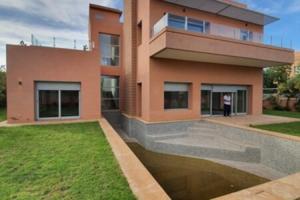 ebb596e1-4d78-4832-b0e8-e18f61f8cc78