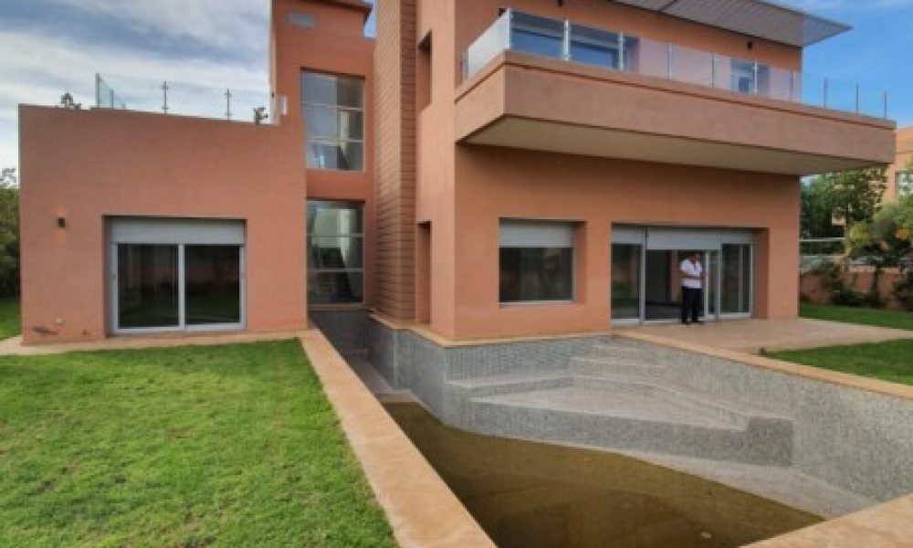 ebb596e1-4d78-4832-b0e8-e18f61f8cc78