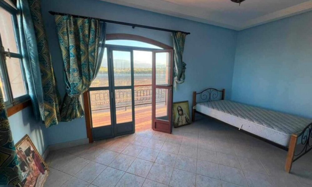 f02bac49-04f1-4d57-9a5a-e8faec56965a