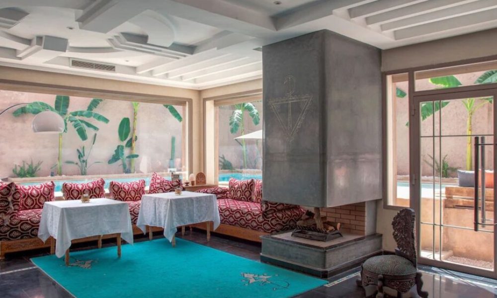 f6c135b9-41f8-4232-8f83-412ad52e75a1