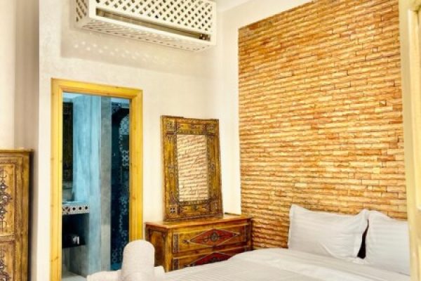 f6eca602-a713-490c-9f45-e029162b60b8