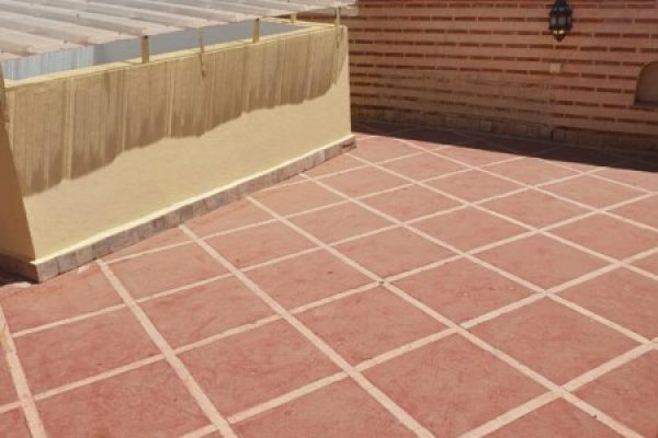 f8b8105c-1cef-4732-b477-0ff5d1630ade